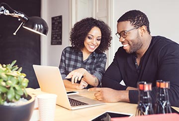 Couple uses free prayer line on laptop